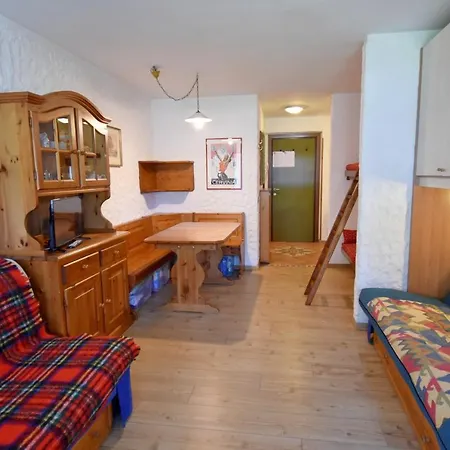 Nardis 15 Apartment